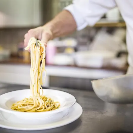 Capanna D'oro Dependance Otel 3*